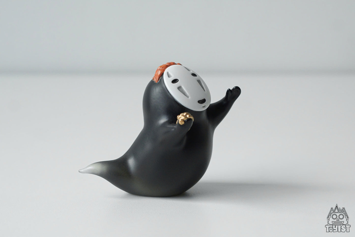 Praying Kaonashi - Mô Hình Vô Diện Cầu Nguyện - TụiTuiDecor