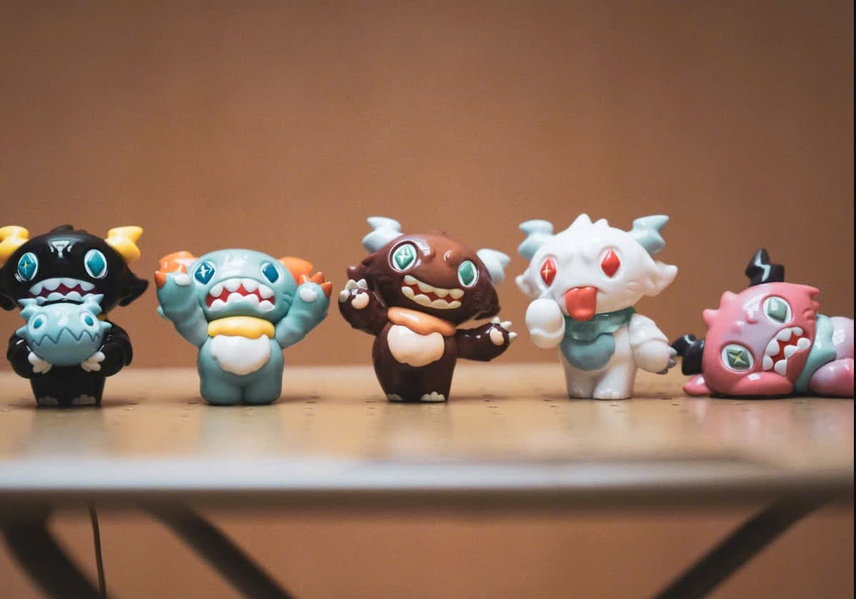 Oh My Bobray ! Bobray Mini Series 1 - Đồ Chơi Mô Hình Blind Box Art Toy - One Little Planet - Hình ảnh chi tiết 2
