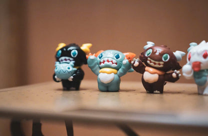 Oh My Bobray ! Bobray Mini Series 1 - Đồ Chơi Mô Hình Blind Box Art Toy - One Little Planet - Góc nhìn khác 3
