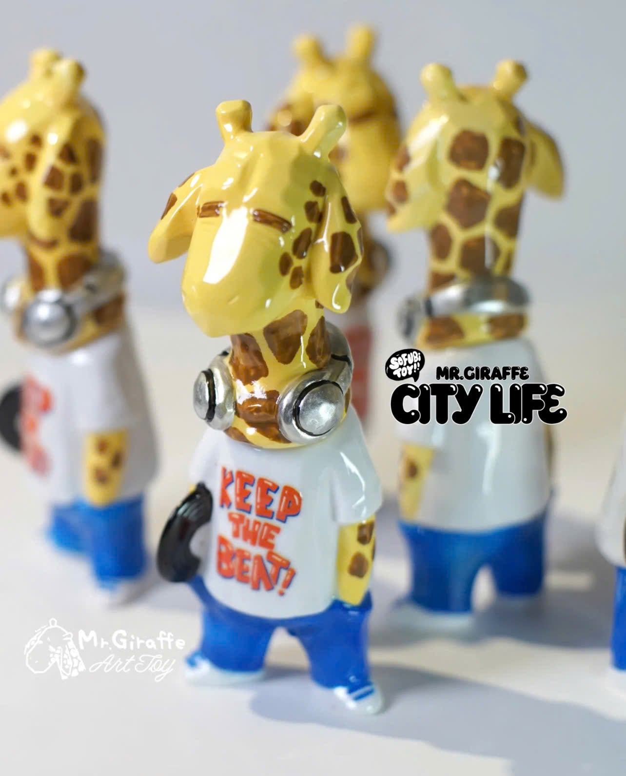 Mr.Giraffe - City Life - Mô Hình Sofubi Nghệ Thuật Mr.Giraffe - Hình ảnh sản phẩm