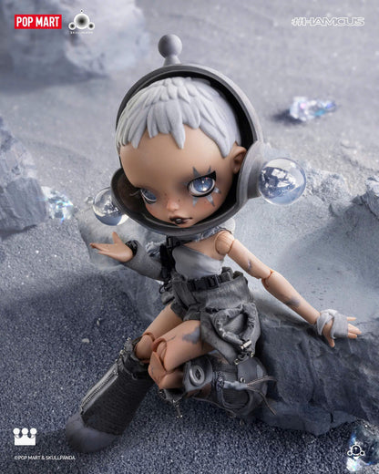 SKULLPANDA × HAMCUS 1/6 Action Figure - Mô Hình Hành Động Pop Mart Chính Hãng