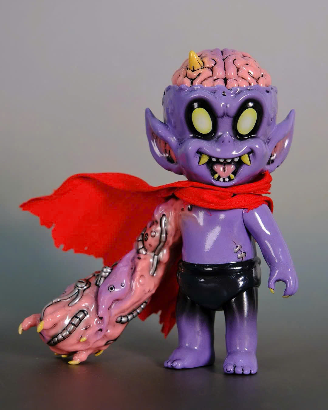 GP-9999 Mô Hình Nghệ Thuật Sofubi Gunpowder Cao Cấp - Hình ảnh sản phẩm