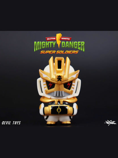 Devil Toys x Quiccs Mighty Danger - White soldier - Mô hình Art Toy Sofubi cao cấp Devil Toys - Hình ảnh sản phẩm