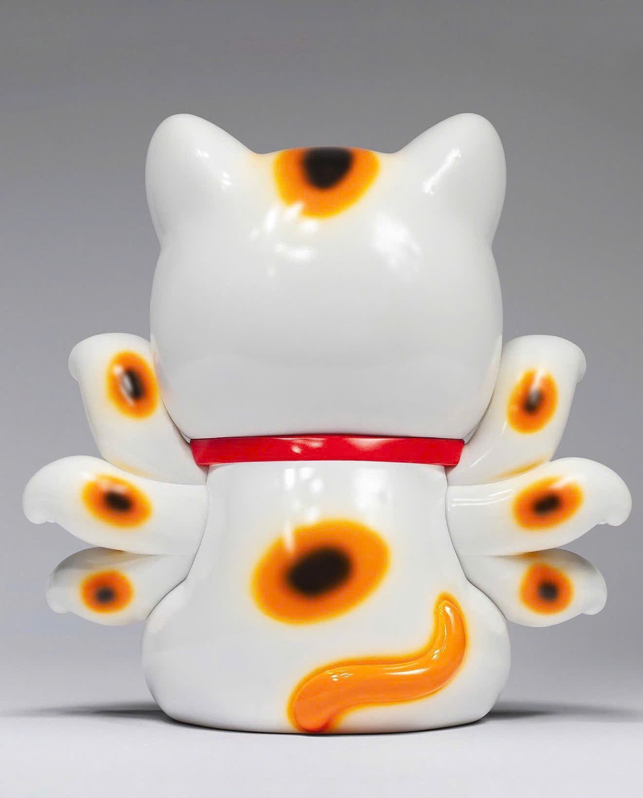 SUP. PRO ESNTL // ENDLESS MANEKINEKO - Mô hình Art Toy Limited - Fools Paradise - Góc nhìn khác 3