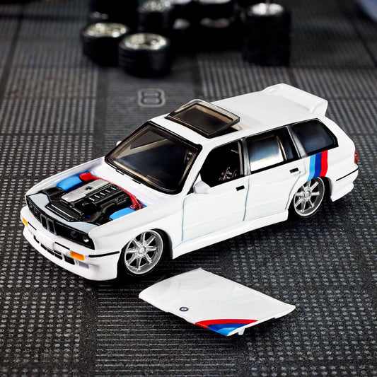 Hot Wheels Elite 64 1990 BMW 318i Touring Mô hình xe diecast cao cấp 1:64